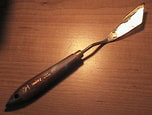 Painting knife used by artists.